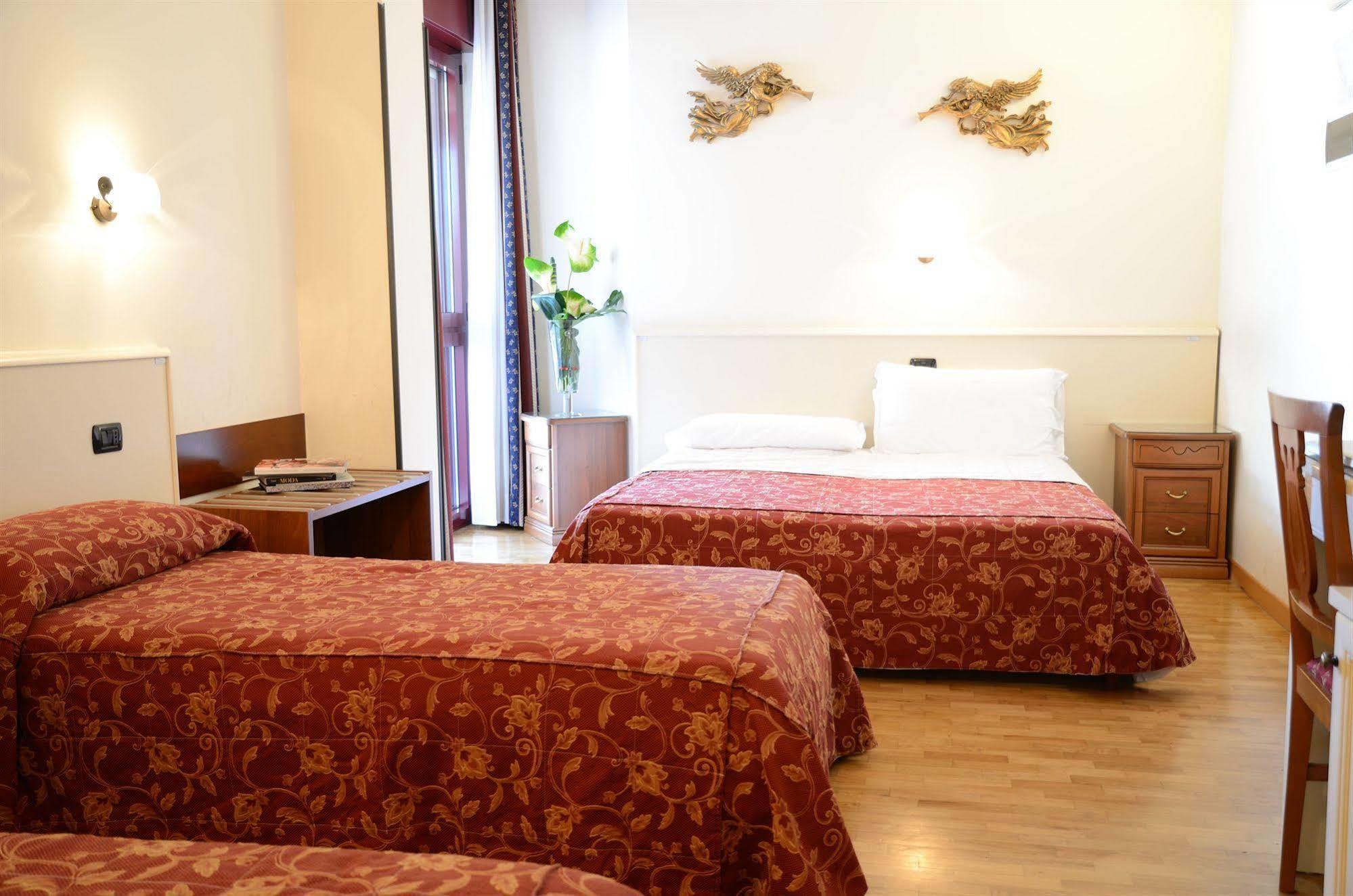 Hotel Hdomus Nogarole Rocca Eksteriør billede
